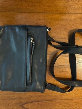 Fossil Black Leather Crossbody with Gold Hardware